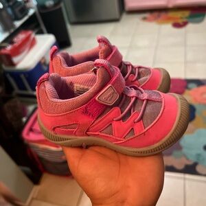 OshKosh B’gosh girl shoes
